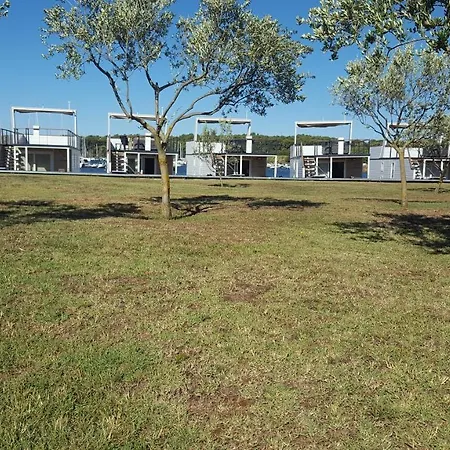 Hausboot - Floating House Sofia Pola