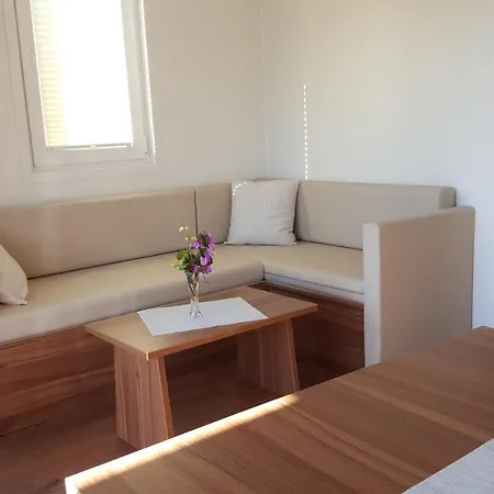 House Boat - Floating House Sofia Πλωτό κατάλυμα *